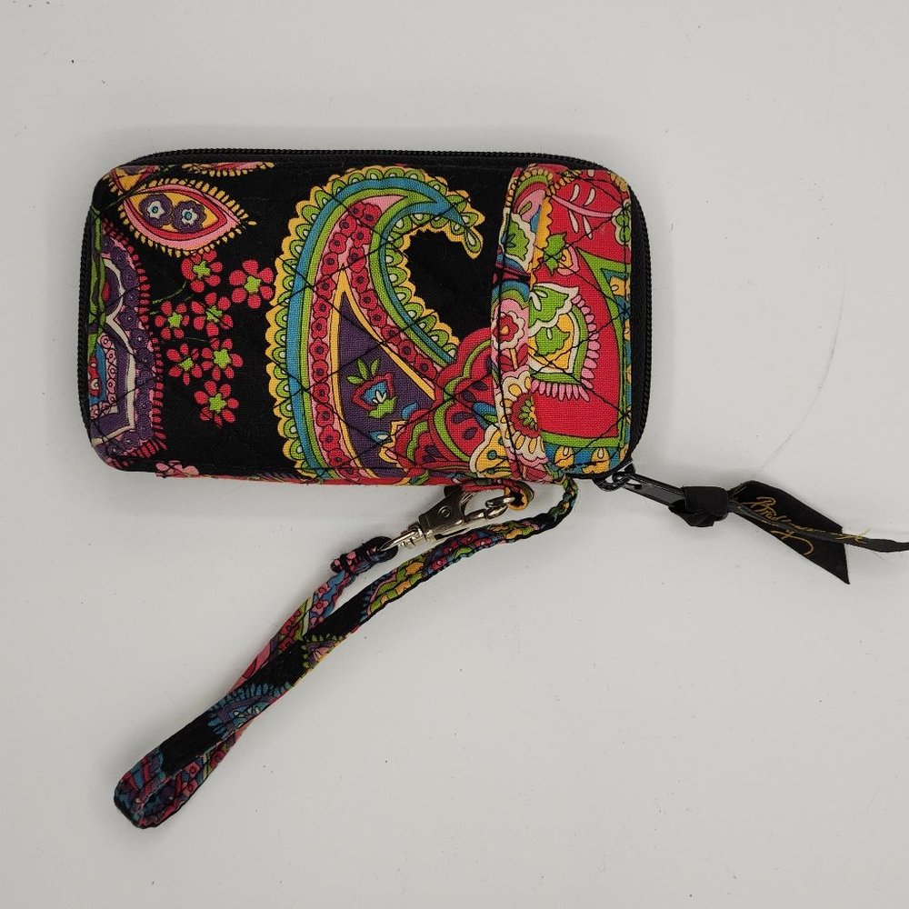 .Vera Bradley Zip Around Wallet/Wristlet